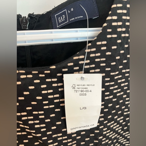 NWT GAP Black Shift Dress with Tan Embroidery, Sz 10, Lined. - Picture 9 of 12